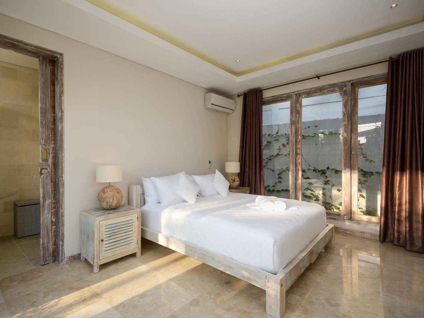 Adinda Balangan Beach Villa Джимбаран Экстерьер фото