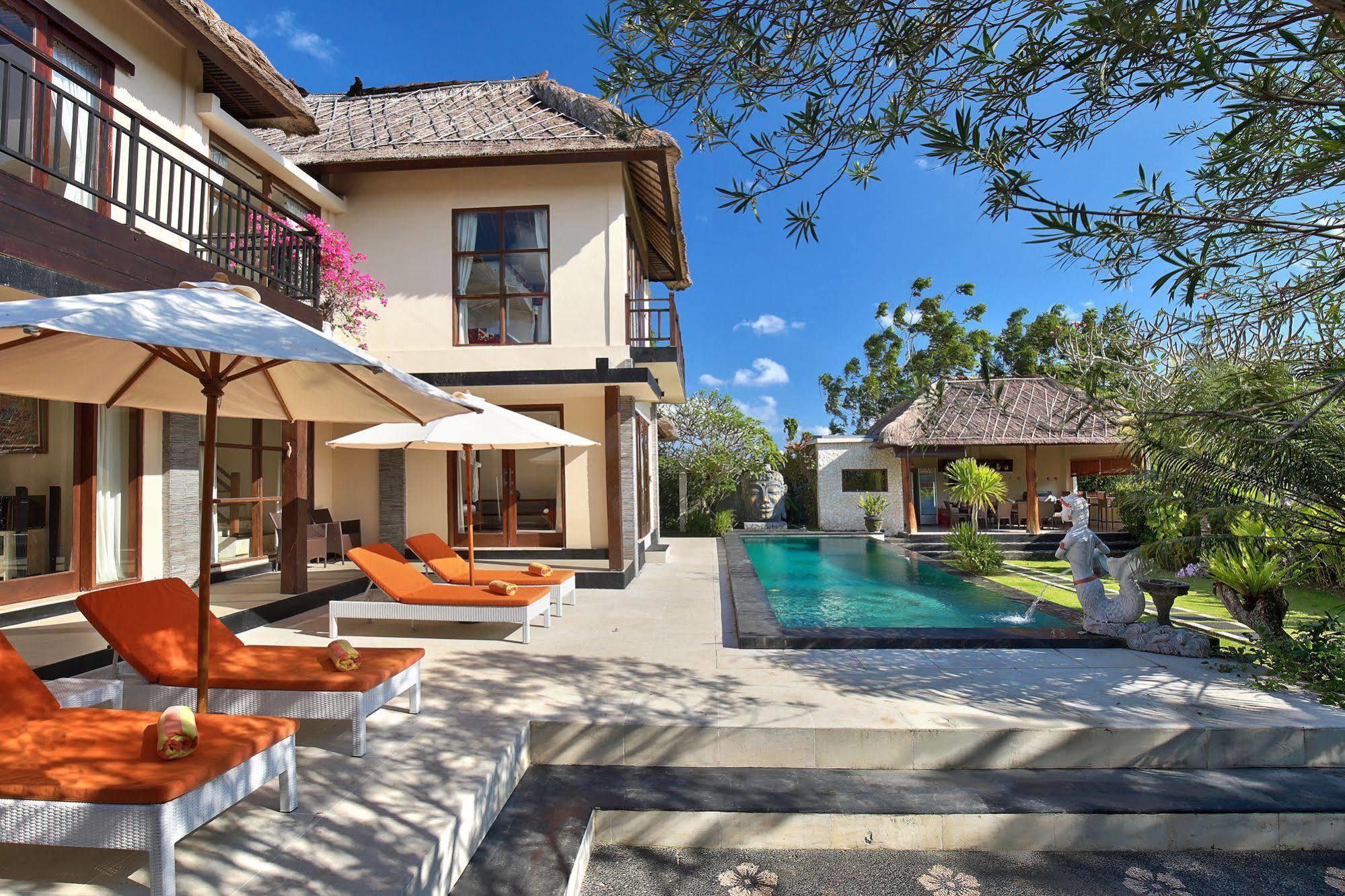 Adinda Balangan Beach Villa Джимбаран Экстерьер фото