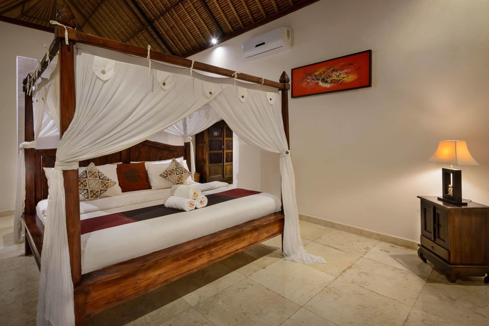 Adinda Balangan Beach Villa Джимбаран Экстерьер фото