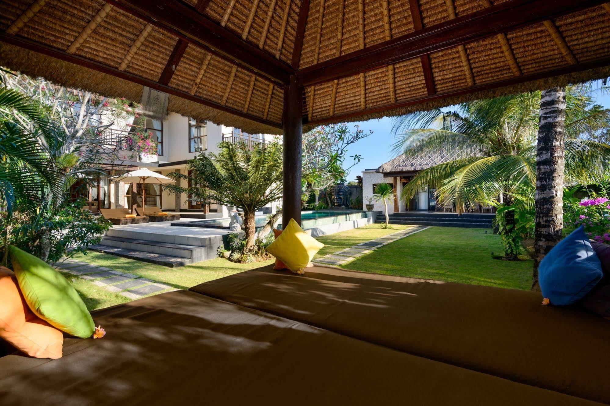 Adinda Balangan Beach Villa Джимбаран Экстерьер фото